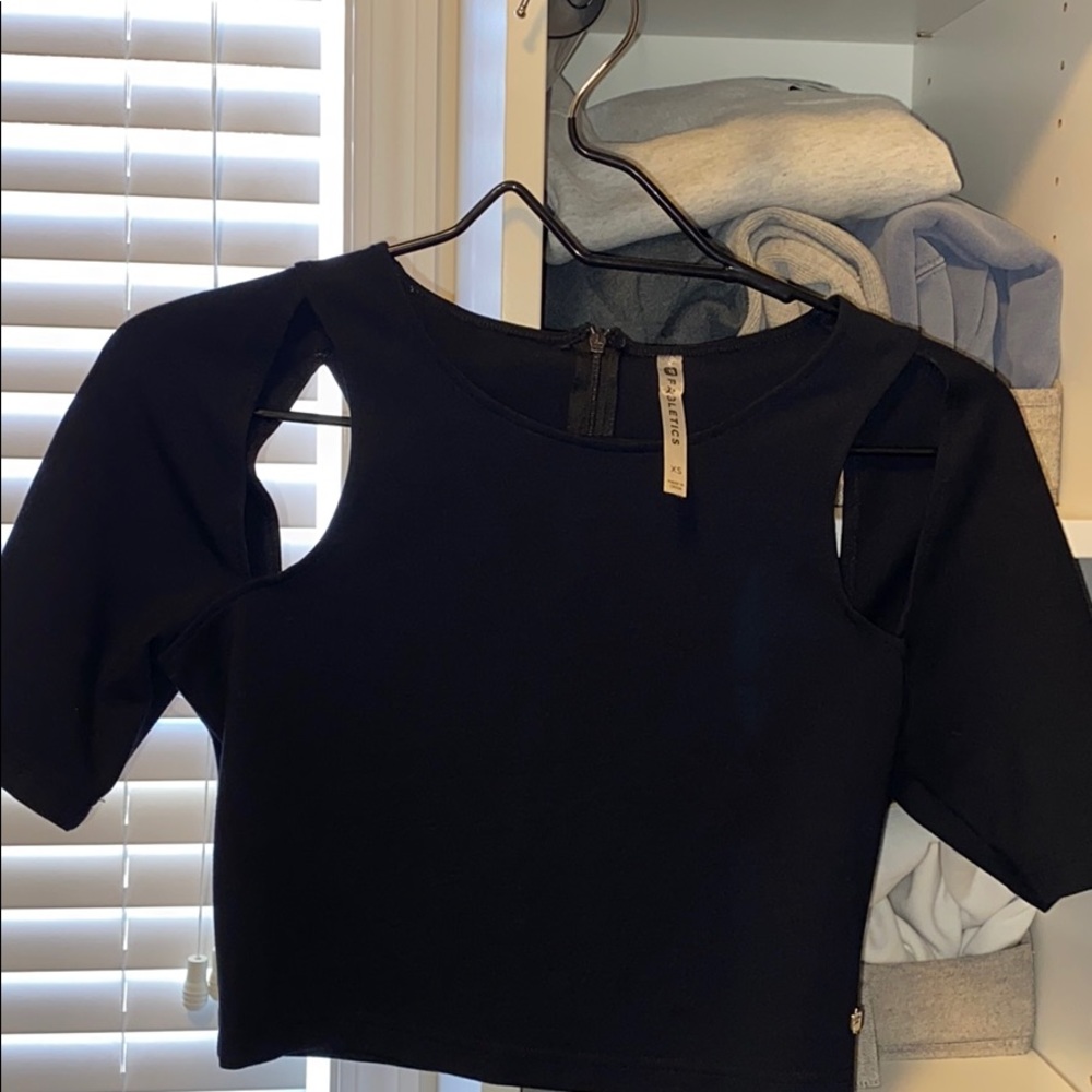 FABLETICS workout crop top